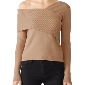 Line & dot off shoulder sweater M